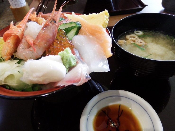 海鮮丼