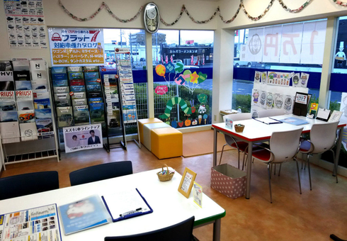 ユーポス香芝店の様子