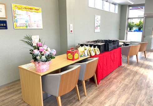 ユーポス香芝店の様子