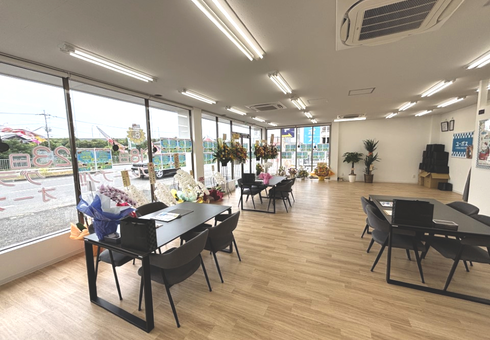 ユーポス堺泉北店の様子