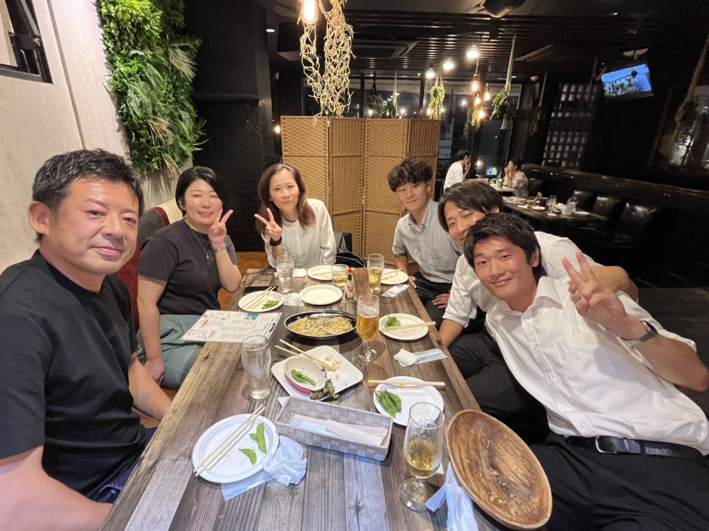 BB4073E8-5495-4C42-8E34-C6C876685933